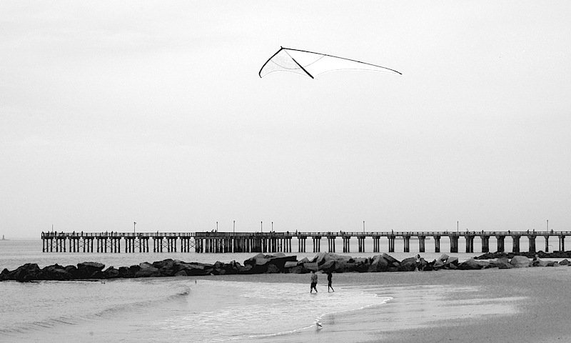 A kite above the seashore in New York City: the long way home.