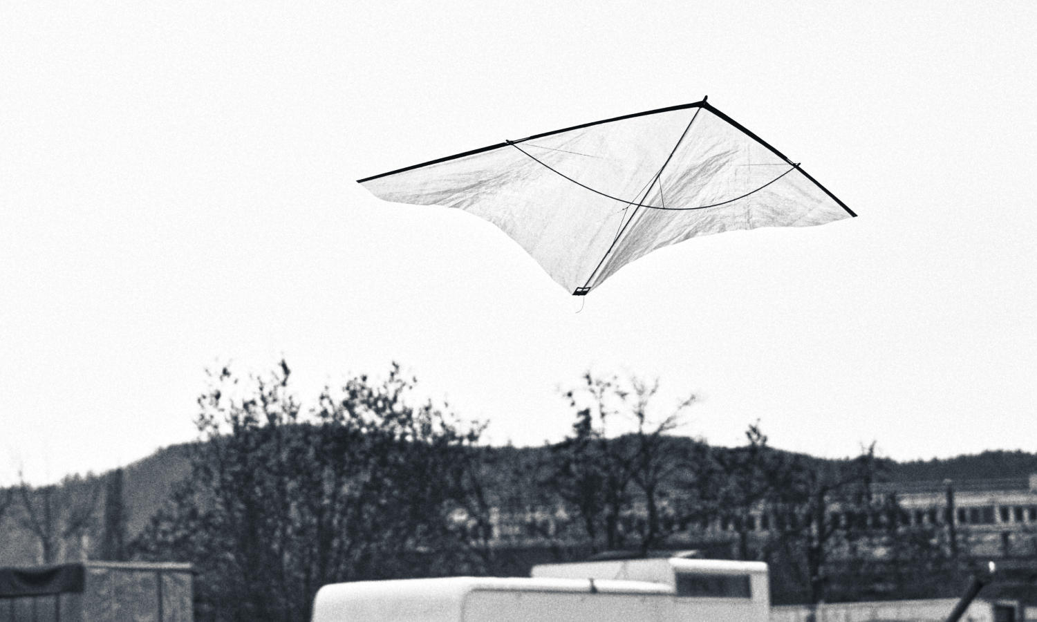 Zero wind kite in the park.